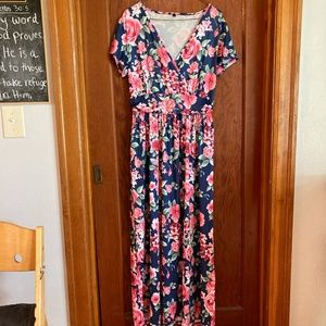 Maternity and nursing floral maxi dress